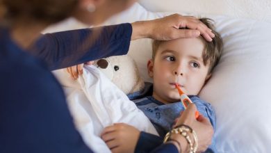 تب در ناحیه شکم و سر کودک